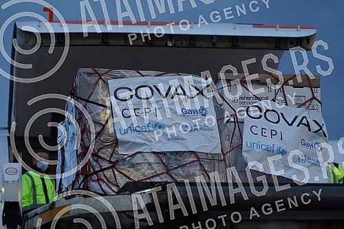 Minister of European integration Jadranka Joksimovic welcomed the first contingent of 57,000 doses of AstraZeneca vaccines through the COVAX mechanism at the 