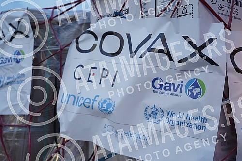 Minister of European integration Jadranka Joksimovic welcomed the first contingent of 57,000 doses of AstraZeneca vaccines through the COVAX mechanism at the 