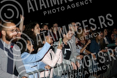 Concert of english singer Jessie Ware held on Kalemegdan fortress.Koncert britanske pevacice Dzesi Var (Jessie Ware) odrzan na Kalemegdanskoj tvrdjavi.