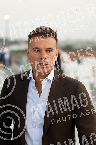 Organized by the Heineken brand, a viewing of the UEFA EURO 2020 final between Italy and England was organized on the roof of the Galerija shopping center, which opened this space for one event for the first time.U organizaciji brenda Heineken orga