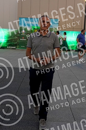 Organized by the Heineken brand, a viewing of the UEFA EURO 2020 final between Italy and England was organized on the roof of the Galerija shopping center, which opened this space for one event for the first time.U organizaciji brenda Heineken orga