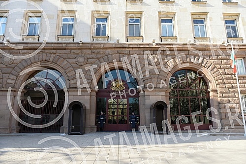 Sofia is the capital and largest city of the Republic of Bulgaria and the seat of two districts, the city of Sofia and the Sofia region.Sofija je glavni i najveci grad Republike Bugarske i sediste dva okruga, grada Sofije i Sofijske oblasti.