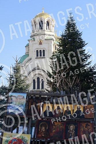 Sofia is the capital and largest city of the Republic of Bulgaria and the seat of two districts, the city of Sofia and the Sofia region.Sofija je glavni i najveci grad Republike Bugarske i sediste dva okruga, grada Sofije i Sofijske oblasti.