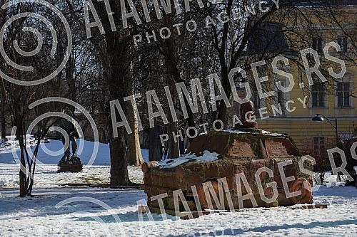 Sofia is the capital and largest city of the Republic of Bulgaria and the seat of two districts, the city of Sofia and the Sofia region.Sofija je glavni i najveci grad Republike Bugarske i sediste dva okruga, grada Sofije i Sofijske oblasti.