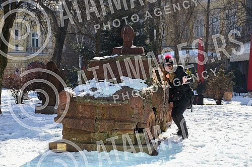 Sofia is the capital and largest city of the Republic of Bulgaria and the seat of two districts, the city of Sofia and the Sofia region.Sofija je glavni i najveci grad Republike Bugarske i sediste dva okruga, grada Sofije i Sofijske oblasti.