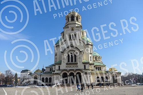 Sofia is the capital and largest city of the Republic of Bulgaria and the seat of two districts, the city of Sofia and the Sofia region.Sofija je glavni i najveci grad Republike Bugarske i sediste dva okruga, grada Sofije i Sofijske oblasti.