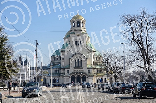 Sofia is the capital and largest city of the Republic of Bulgaria and the seat of two districts, the city of Sofia and the Sofia region.Sofija je glavni i najveci grad Republike Bugarske i sediste dva okruga, grada Sofije i Sofijske oblasti.