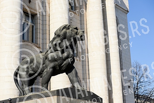 Sofia is the capital and largest city of the Republic of Bulgaria and the seat of two districts, the city of Sofia and the Sofia region.Sofija je glavni i najveci grad Republike Bugarske i sediste dva okruga, grada Sofije i Sofijske oblasti.