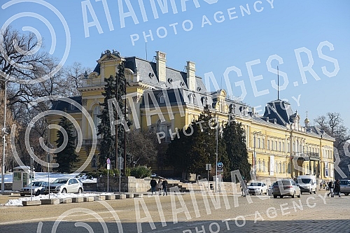 Sofia is the capital and largest city of the Republic of Bulgaria and the seat of two districts, the city of Sofia and the Sofia region.Sofija je glavni i najveci grad Republike Bugarske i sediste dva okruga, grada Sofije i Sofijske oblasti.