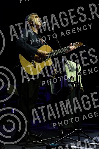 Greek singer Giorgos Dalaras held a concert in the mts hall at the opening of the 23rd edition of the Guitar Art Festival.Grcki pevac Jorgos Dalaras odrzao je koncert u mts dvorani na otvaranju 23. izdanja Guitar Art festivala.