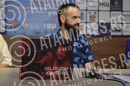 The promotion of a monograph on the director Hajrudin Siba Krvavac was held at the Film Encounters in Nis.U skolpu Filmskih susret u Nisu odrzana je promocija monografije o reditelju Hajrudinu Sibi Krvavcu.