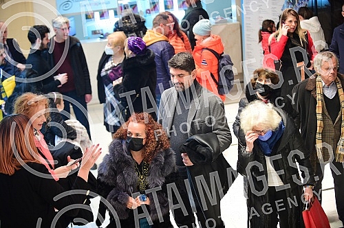 The chamber opera concert of Britney's Illumination was held in the Belgrade Philharmonic.Kamerni operski koncert Britnove Iluminacije odrzan je u Beogradskoj filharmoniji.