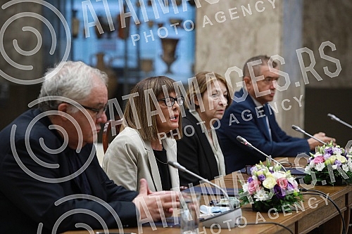 An agreement was signed at the National Museum on the digitalization of Miroslav's Gospel, the oldest surviving Serbian Cyrillic manuscript.U Narodnom muzeju potpisan je Sporazuma povodom digitalizacije Miroslavljevog jevandjelja, najstarijeg sacuv