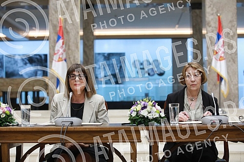 An agreement was signed at the National Museum on the digitalization of Miroslav's Gospel, the oldest surviving Serbian Cyrillic manuscript.U Narodnom muzeju potpisan je Sporazuma povodom digitalizacije Miroslavljevog jevandjelja, najstarijeg sacuv