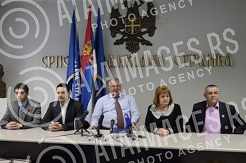 Extraordinary press conference Vojislav Seselja - President of the Serbian Radical Party, because of the arrest of Zvonko Mihajlovic, member of Serbian Radical Party in Strpce (Kosovo and Metohija).Vanredna pres konferencija Vojislava Seselja - pred
