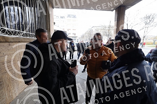 The Serbian Progressive Party handed over the list for the parliamentary elections to Aleksandar Vucic - Together we can do all the certified statements of the voters who support it, today, February 16, 2022. year, at 15 o'clock, at the headquarters 