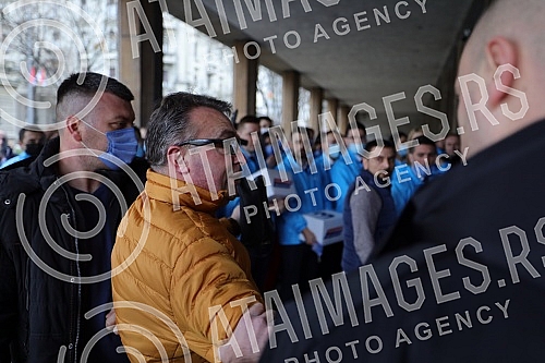 The Serbian Progressive Party handed over the list for the parliamentary elections to Aleksandar Vucic - Together we can do all the certified statements of the voters who support it, today, February 16, 2022. year, at 15 o'clock, at the headquarters 