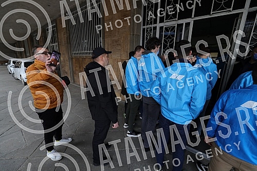 The Serbian Progressive Party handed over the list for the parliamentary elections to Aleksandar Vucic - Together we can do all the certified statements of the voters who support it, today, February 16, 2022. year, at 15 o'clock, at the headquarters 