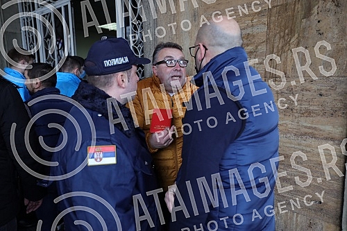 The Serbian Progressive Party handed over the list for the parliamentary elections to Aleksandar Vucic - Together we can do all the certified statements of the voters who support it, today, February 16, 2022. year, at 15 o'clock, at the headquarters 