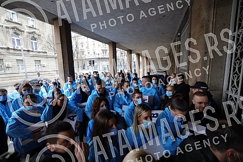 The Serbian Progressive Party handed over the list for the parliamentary elections to Aleksandar Vucic - Together we can do all the certified statements of the voters who support it, today, February 16, 2022. year, at 15 o'clock, at the headquarters 