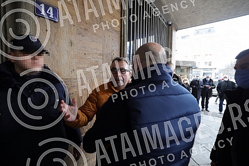 The Serbian Progressive Party handed over the list for the parliamentary elections to Aleksandar Vucic - Together we can do all the certified statements of the voters who support it, today, February 16, 2022. year, at 15 o'clock, at the headquarters 