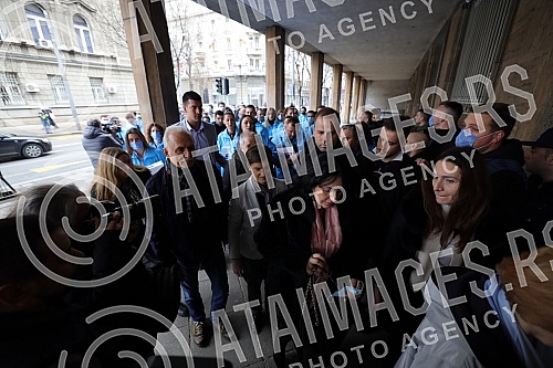 The Serbian Progressive Party handed over the list for the parliamentary elections to Aleksandar Vucic - Together we can do all the certified statements of the voters who support it, today, February 16, 2022. year, at 15 o'clock, at the headquarters 