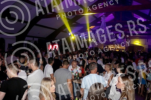 Performance of Jelena Karleusa held in Etno selo Stanisic.Nastup Jelene Karleuse u Etno selu Stanisic.