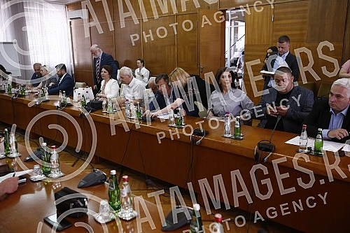 The session of the Coordination of National Minority Councils on the upcoming census was held at the Palace of Serbia, and was attended by representatives of national councils, the Ministry of Human and Minority Rights and Social Dialogue and the Rep