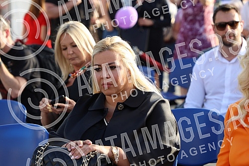 The eighth Belgrade Manifesto was opened on the Sava promenade, near the Captaincy.Na Sava promenadi, kod Kapetanije otvorne je osmi Beogradski Manifest. 