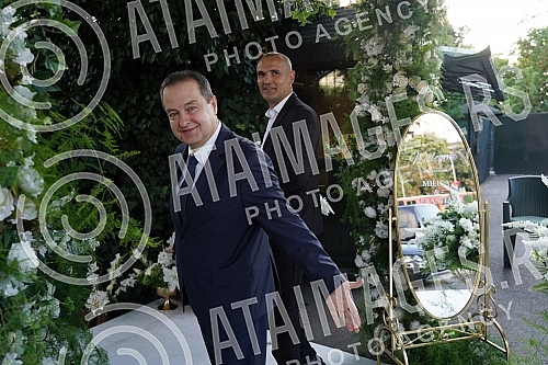 The daughter of singer Mira Skoric and surgeon Vasa Jeremic, Milica Jeremic married her longtime boyfriend Sebastijan, and the celebration was held at the Frans restaurant.Cerka pevacice Mire Skoric i hiurga Vase Jeremica, Milica Jeremic udala se d
