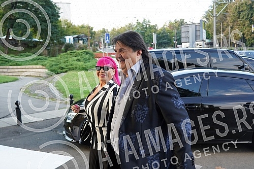 The daughter of singer Mira Skoric and surgeon Vasa Jeremic, Milica Jeremic married her longtime boyfriend Sebastijan, and the celebration was held at the Frans restaurant.Cerka pevacice Mire Skoric i hiurga Vase Jeremica, Milica Jeremic udala se d