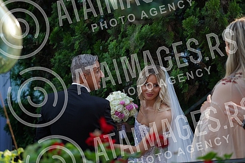 The daughter of singer Mira Skoric and surgeon Vasa Jeremic, Milica Jeremic married her longtime boyfriend Sebastijan, and the celebration was held at the Frans restaurant.Cerka pevacice Mire Skoric i hiurga Vase Jeremica, Milica Jeremic udala se d