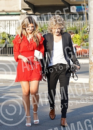 The daughter of singer Mira Skoric and surgeon Vasa Jeremic, Milica Jeremic married her longtime boyfriend Sebastijan, and the celebration was held at the Frans restaurant.Cerka pevacice Mire Skoric i hiurga Vase Jeremica, Milica Jeremic udala se d