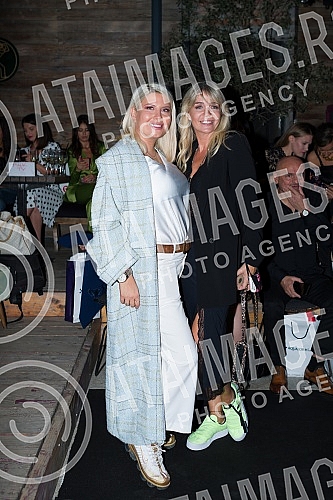 The Bata Spasojevic fashion show was held in the Transit Bar. U Tranzit baru je odrzana modna revija Bate Spasojevica. 