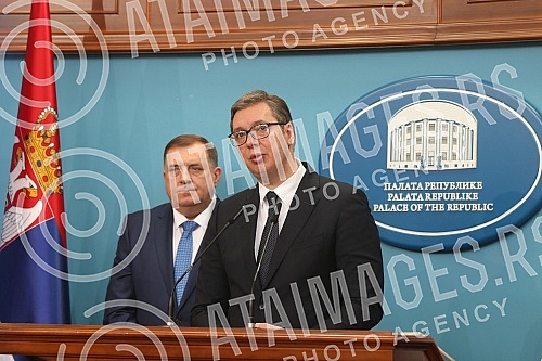 The President of Serbia, Aleksandar Vucic, paid a visit to Banja Luka, where he talked with the highest officials, attended a meeting of the High council for cooperation between RS and Serbia, and was presented with the key to the City and the Charte
