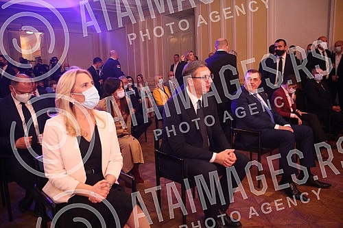 The President of Serbia, Aleksandar Vucic, paid a visit to Banja Luka, where he talked with the highest officials, attended a meeting of the High council for cooperation between RS and Serbia, and was presented with the key to the City and the Charte