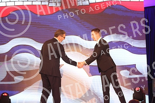 The President of Serbia, Aleksandar Vucic, paid a visit to Banja Luka, where he talked with the highest officials, attended a meeting of the High council for cooperation between RS and Serbia, and was presented with the key to the City and the Charte