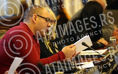 A session of the Committee on justice, state administration and local self-government was held, on the agenda of which is a proposal for a decision on the election of judges who are elected to office for the first time.Odrzana sednica Odbora za pra