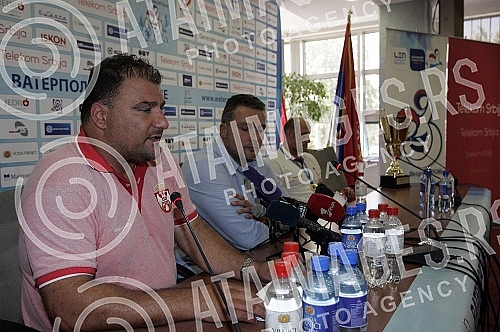 Dolazak srpske vaterpolo reprezentacije na aerodrom 