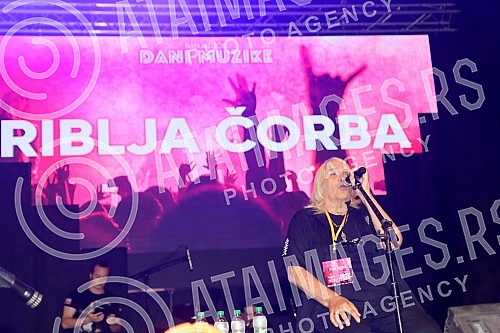 The performance of the group Riblja corba at the Banja Luka Music Days, which due to the epidemiological situation and the measures currently in force, took place at the concert venue of the Aquana Water Park.Nastup grupe Riblja corba na Banjalucki