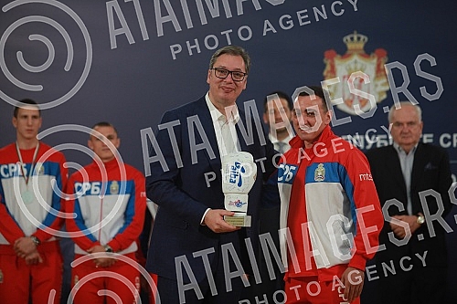 The President of the Republic of Serbia, Aleksandar Vucic, received the winners of gold medals at the European Boxing Championships, Vahid Abasov and Artyom Ageyev, as well as members of the delegation of the Boxing Federation of Serbia and the Olymp