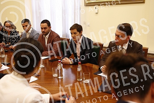 In the Serbian Government building, Serbian Prime Minister Ana Brnabic met with the head of the EU delegation, EEmanuele Giaufret.U zgradi Vlade Srbije premijerka Srbije Ana Brnabic se sastala sa sefom delegacije EU Emanuelom Ziofreom.