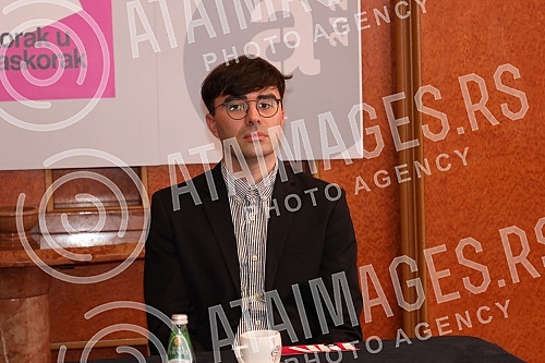 A press conference was held in the Atelje 212 theater to announce the new 2022/2023 season. and the premier that they plan to implement.U pozoristu Atelje 212 odrzana je  onferencija za medije povodom najave nove sezone 2022/2023. i premijera koje