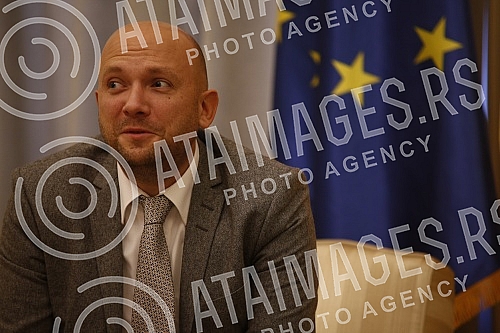 In the Presidency building, the President of the Republic of Serbia, Aleksandar Vucic, met with the special envoy of Germany for the countries of the Western Balkans, Manuel Sarrazin.U zgradi Predsednistva predsednik Republike Srbije Aleksandar Vuc