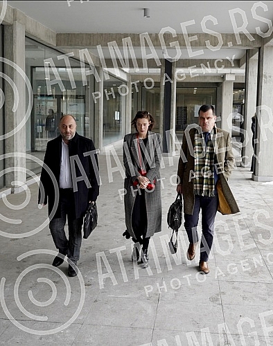 Milena Radulovic is coming to the Higher Public Prosecutor's Office to give a statement regarding the case in which Miroslav Mike Aleksic is accused of sexually harassing and raping his students.Milena Radulovic dolazi u Vise javno tuzilastvo kako 