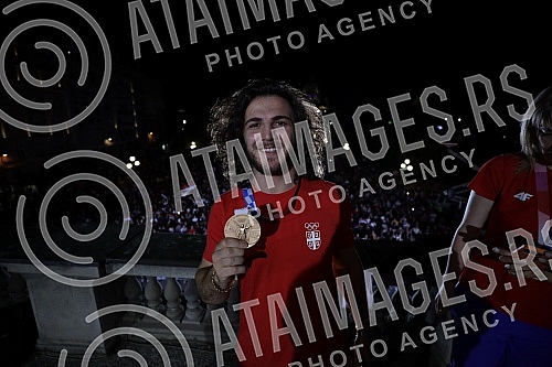 On the plateau in front of the City Assembly of Belgrade, a reception was organized for the members of the Serbian Olympic team who won nine medals at the Games in Tokyo, and the Olympians addressed the audience from the balcony of the City Assembly.