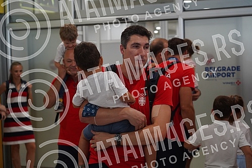 Karate player Jovana Prekovic, who won a gold medal and a gold water polo team of Serbia at the Olympic Games in Tokyo, arrived in Serbia and on that occasion a press conference was held at the Nikola Tesla Airport.Karatiskinja Jovana Prekovic koja 