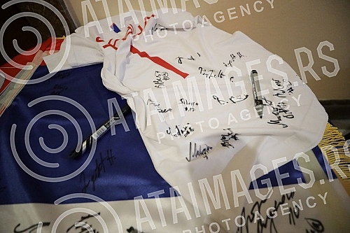 On the plateau in front of the City Assembly of Belgrade, a reception was organized for the members of the Serbian Olympic team who won nine medals at the Games in Tokyo, and the Olympians addressed the audience from the balcony of the City Assembly.