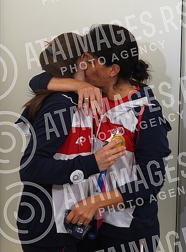 Karate player Jovana Prekovic, who won a gold medal and a gold water polo team of Serbia at the Olympic Games in Tokyo, arrived in Serbia and on that occasion a press conference was held at the Nikola Tesla Airport.Karatiskinja Jovana Prekovic koja 