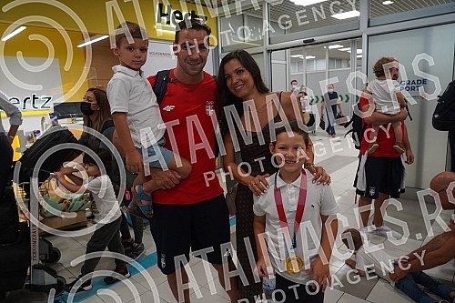 Karate player Jovana Prekovic, who won a gold medal and a gold water polo team of Serbia at the Olympic Games in Tokyo, arrived in Serbia and on that occasion a press conference was held at the Nikola Tesla Airport.Karatiskinja Jovana Prekovic koja 